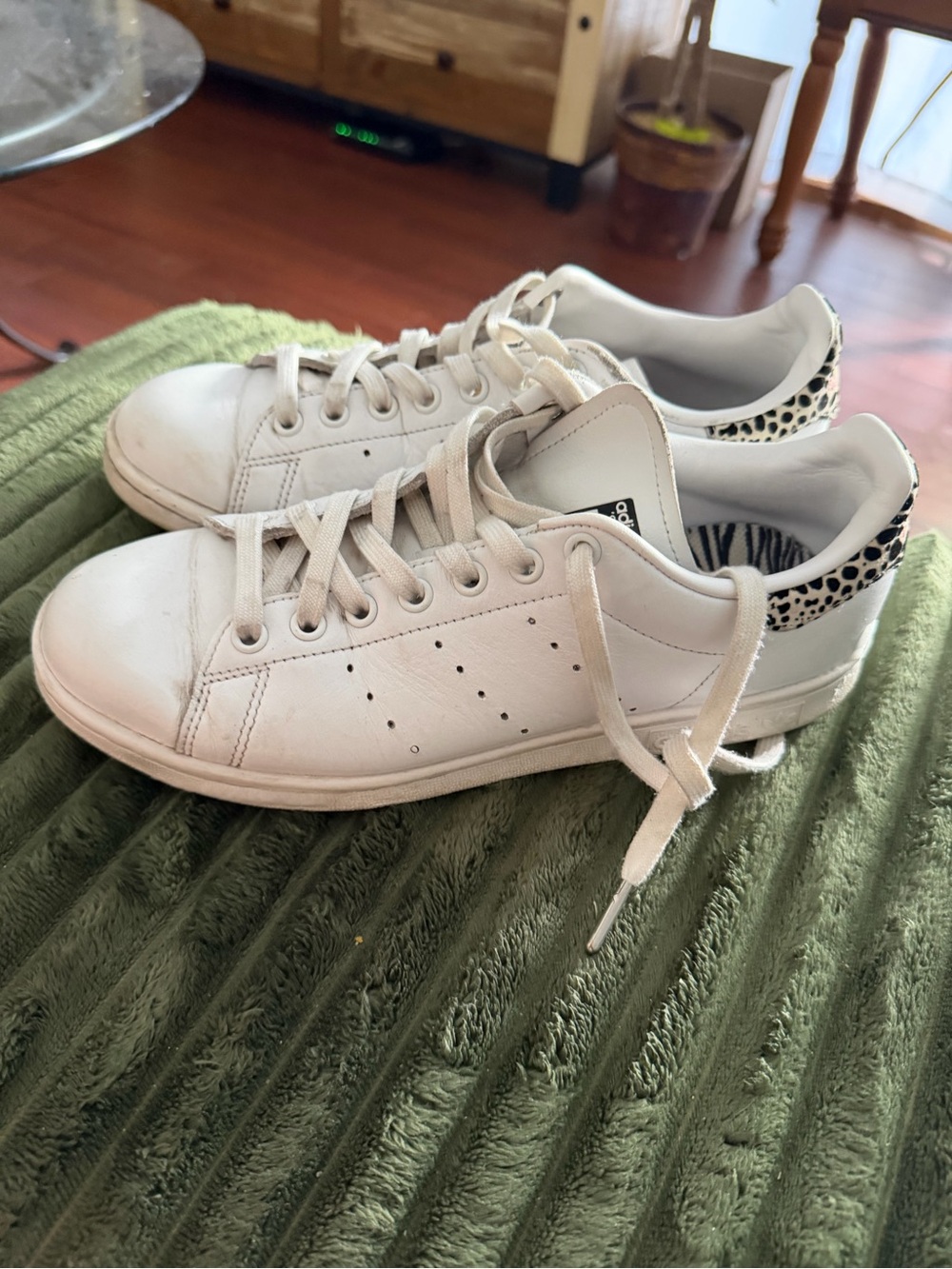 Adidas Stan Smith Animal Print Women’s White Sneakers 8.5